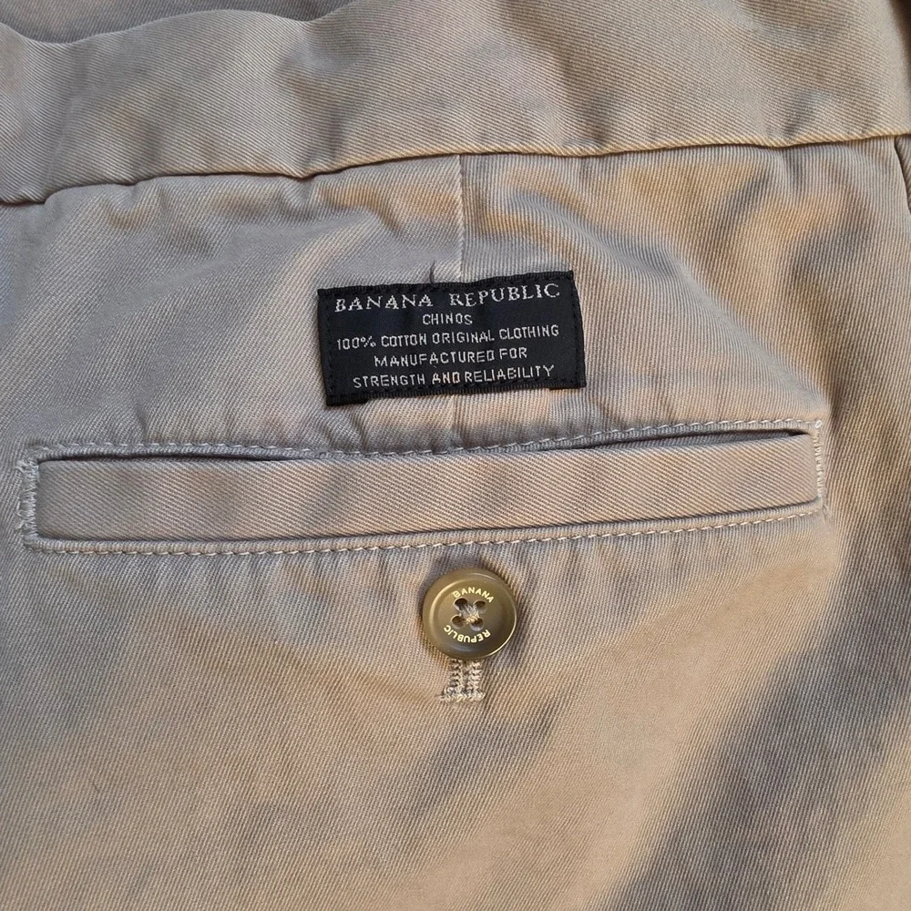 Banana‎ Republic Emerson Chino Mens Khaki Flat Front Pants Size 35x32 preppy